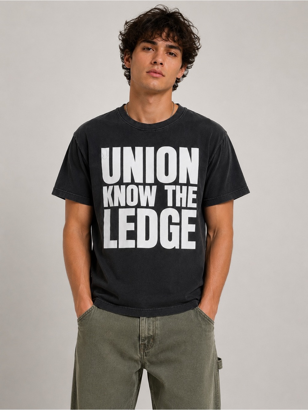 Union Los Angeles Men’s “Union Know The Ledge” T Shirt Size II (over Sized m)